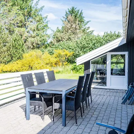 10 Person In Blåvand