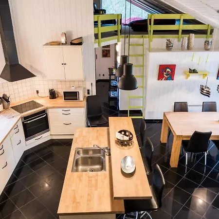 10 Person In בית נופש בלבאנד