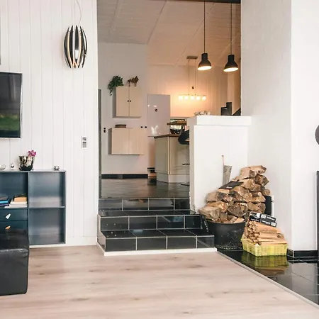 10 Person In בית נופש