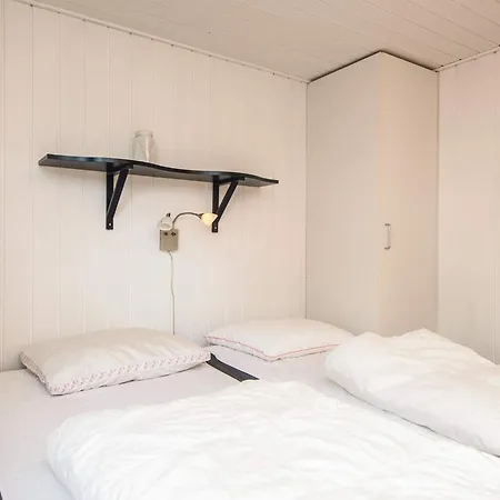 בית נופש 10 Person In *